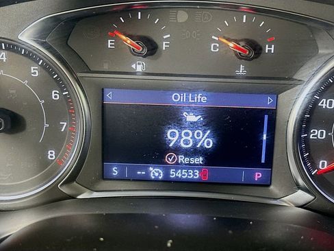 Used 2023 GMC Acadia SLT image 12