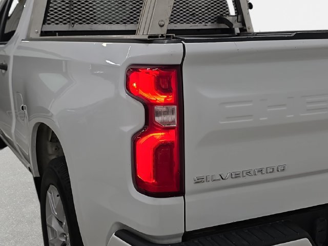 Used 2022 Chevrolet Silverado 1500 Custom AWD/4WD image 33