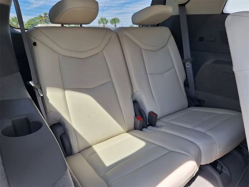 Certified 2024 Cadillac XT6 Premium Luxury image 30