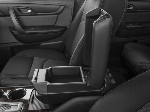 Used 2017 Chevrolet Traverse LT w/ Style and Technology Package AWD/4WD image 12