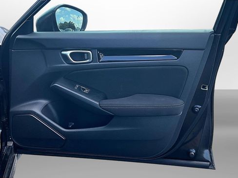Used 2025 Honda Civic Sport image 26