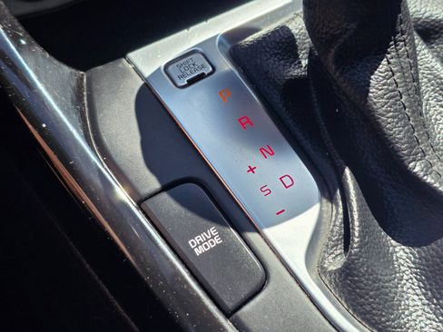 Used 2021 Kia Forte GT-Line image 31