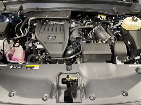 Certified 2026 Toyota Grand Highlander AWD Hybrid image 9