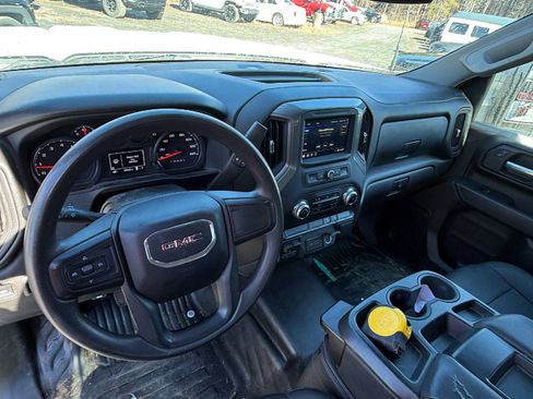 Used 2023 GMC Sierra 3500 Pro w/ Convenience Package image 25