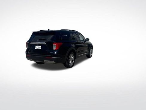Used 2020 Ford Explorer XLT w/ Equipment Group 202A AWD/4WD image 5