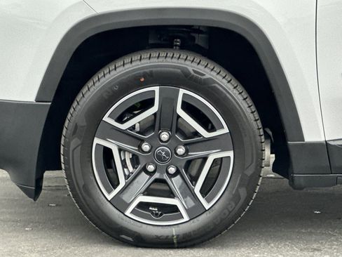 New 2026 Jeep Cherokee Limited AWD/4WD image 26