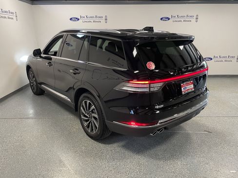 New 2025 Lincoln Aviator AWD w/ Equipment Group 101A image 6