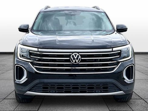 Used 2024 Volkswagen Atlas SE FWD image 3