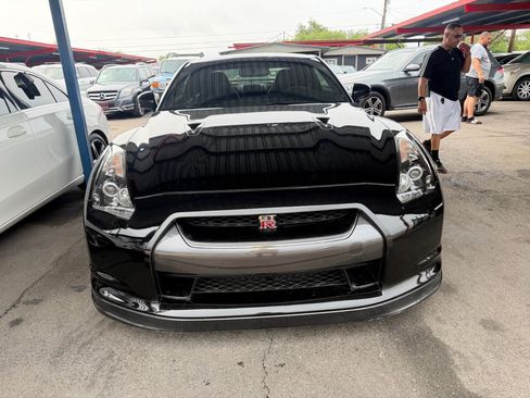 Used 2010 Nissan GT-R Premium AWD/4WD image 23