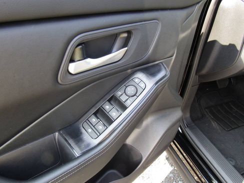 Used 2026 Nissan Rogue SV AWD/4WD image 20