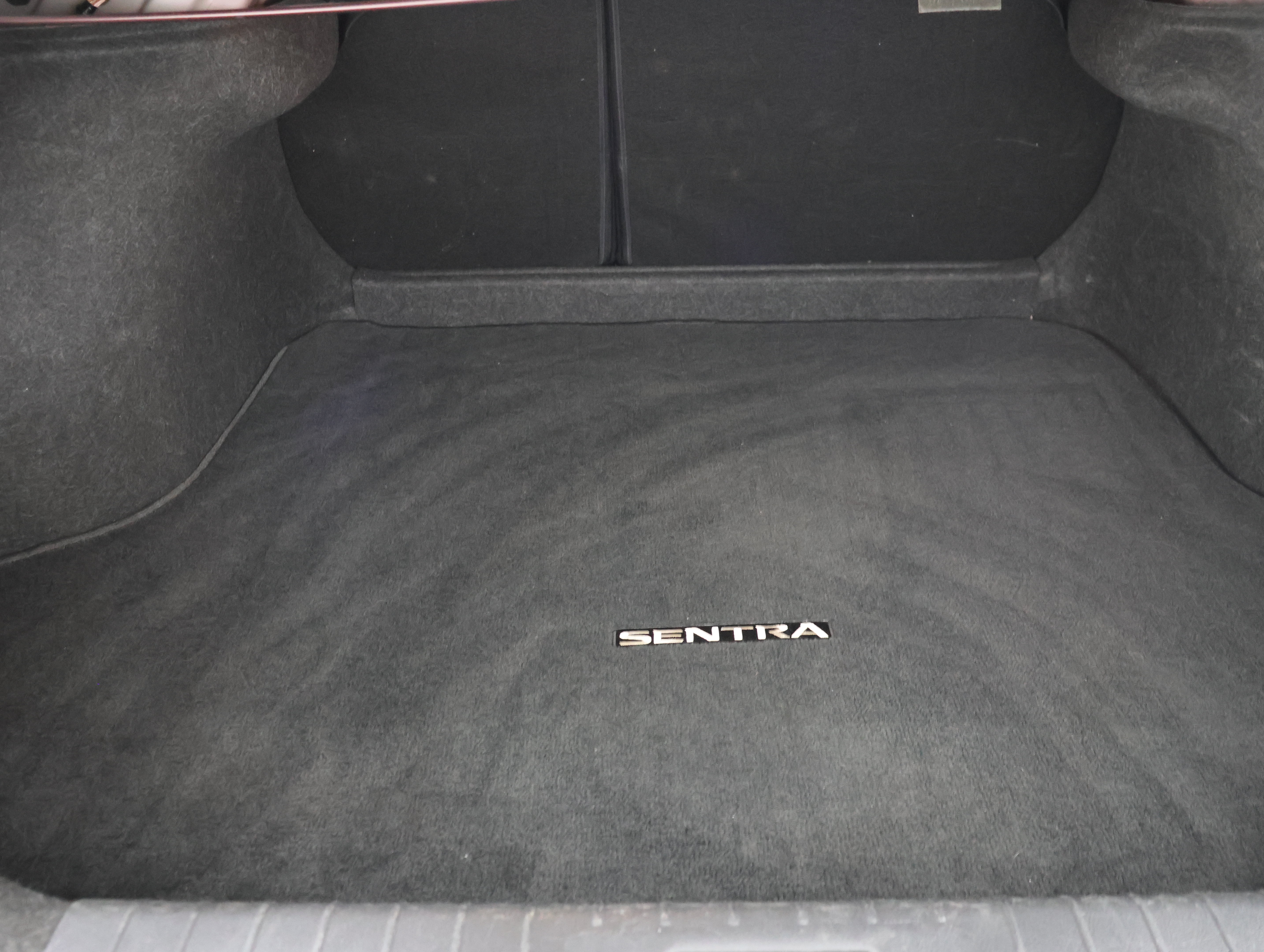 Used 2024 Nissan Sentra SV FWD image 27