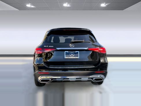 New 2026 Mercedes-Benz GLC 300 image 7