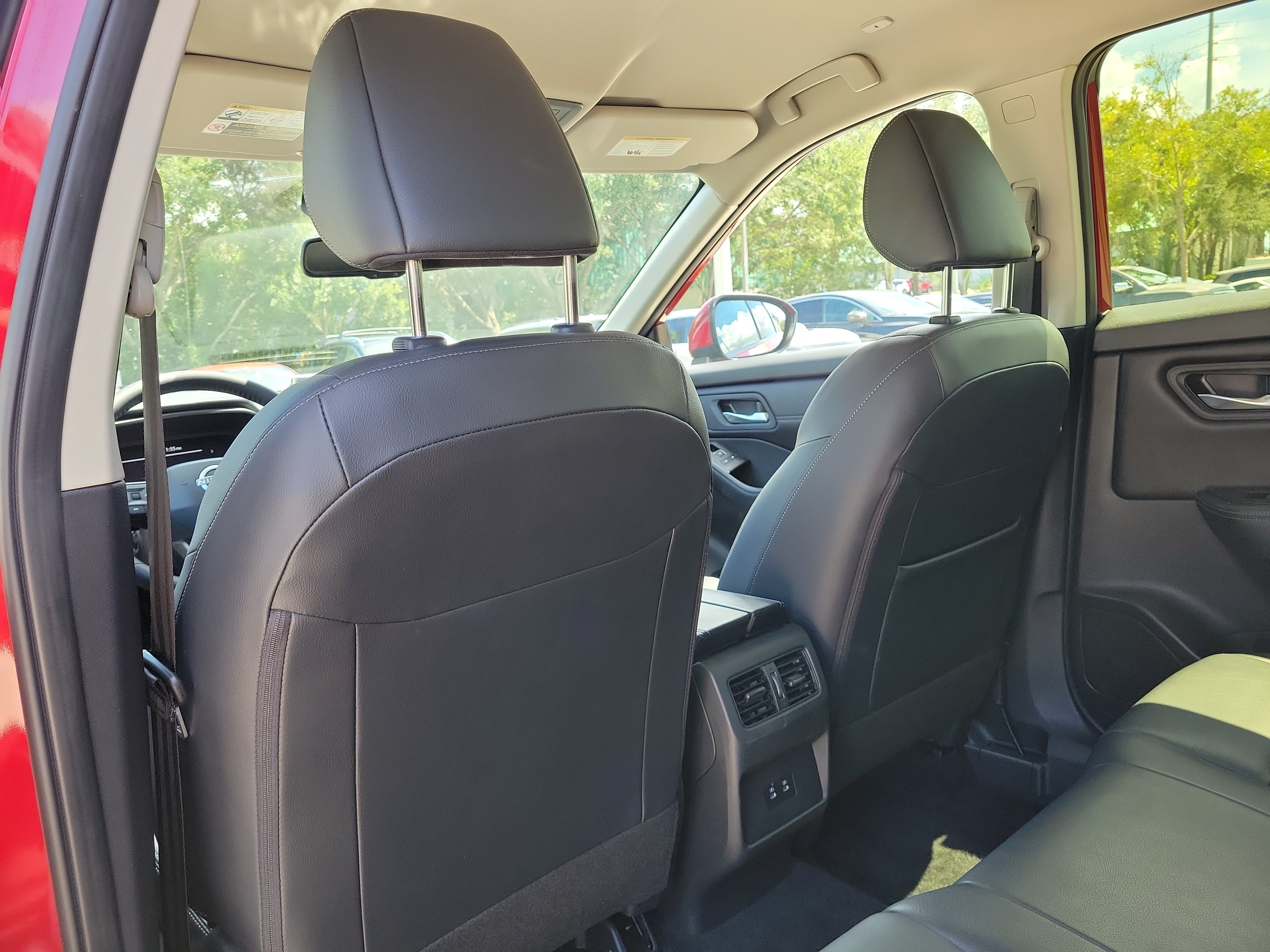Certified 2025 Nissan Rogue SL FWD image 20