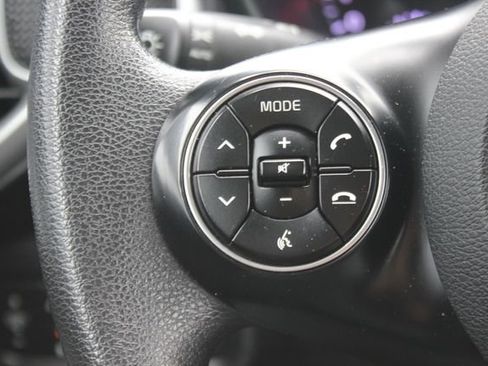 Used 2020 Kia Soul S FWD image 12