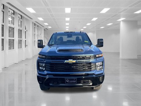 New 2026 Chevrolet Silverado 2500 Custom w/ Custom Value Package image 2