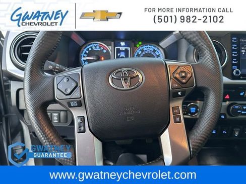 Used 2023 Toyota Tacoma Limited image 18