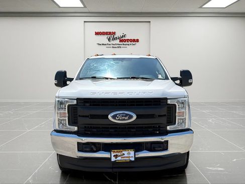 Used 2019 Ford F350 XL w/ Power Equipment Group AWD/4WD image 8