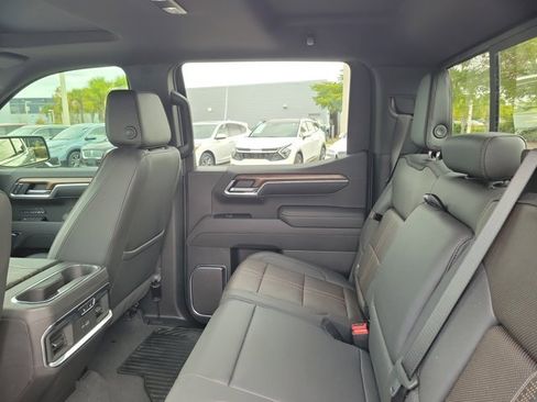 Used 2025 Chevrolet Silverado 1500 High Country w/ High Country Premium Package image 12