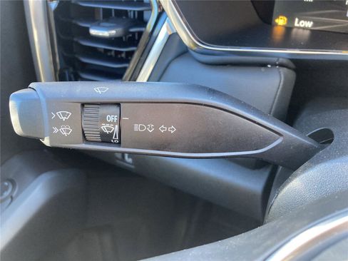 New 2026 GMC Canyon Elevation w/ Convenience Package image 14