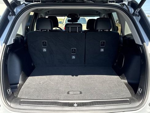 Used 2022 Jeep Grand Cherokee Limited image 23