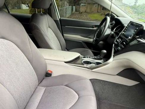 Used 2023 Toyota Camry LE FWD image 14