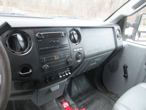 Used 2015 Ford F450 XL w/ Snow Plow Prep Package image 34