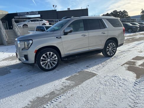 Used 2021 GMC Yukon Denali image 1