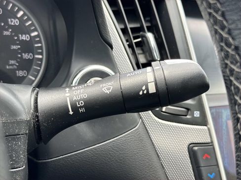 Used 2018 INFINITI Q50 Sport AWD/4WD image 18