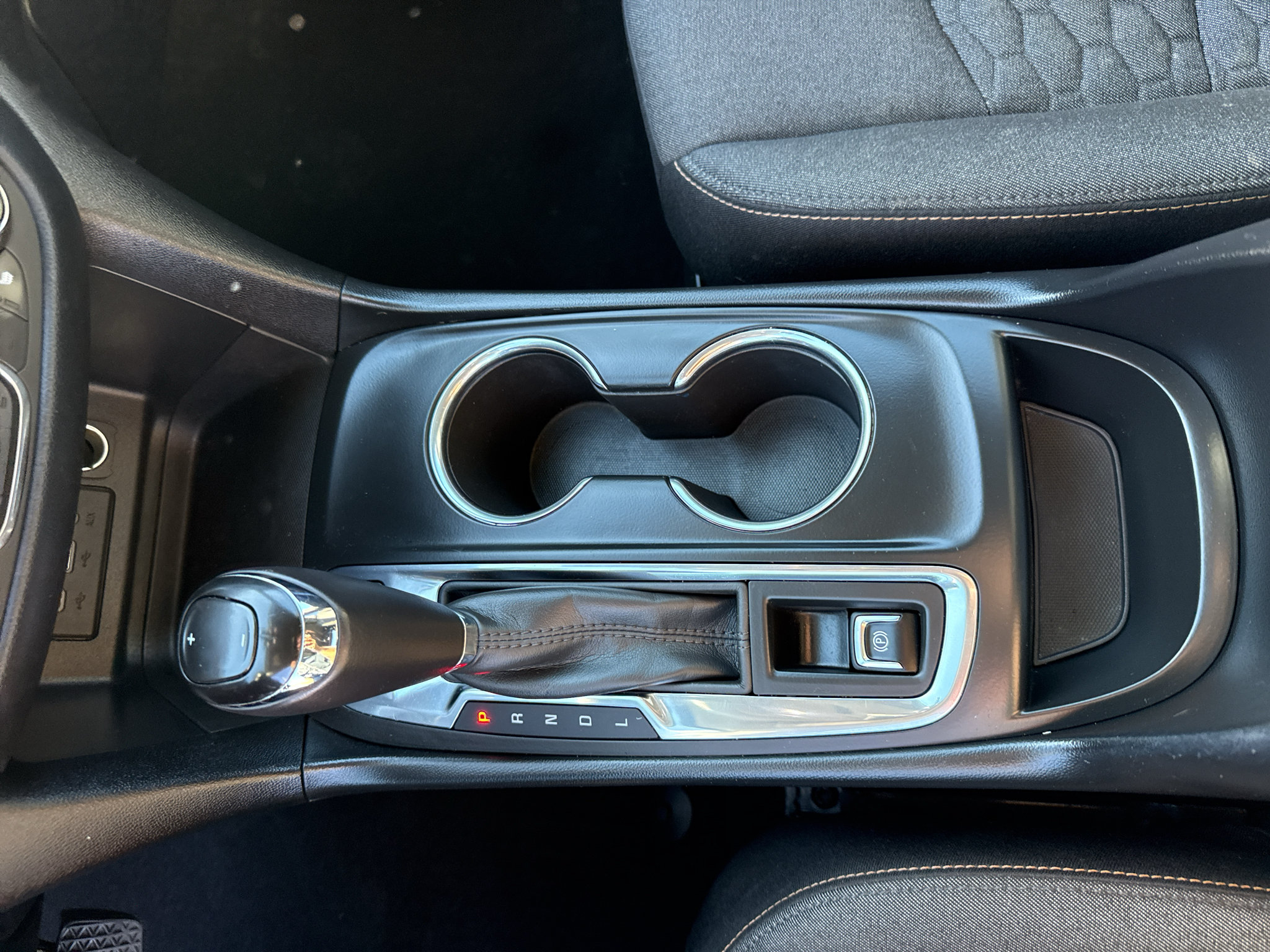 Used 2019 Chevrolet Equinox LT AWD/4WD image 9