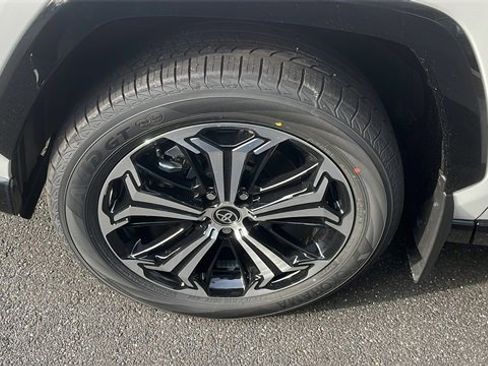 New 2025 Toyota RAV4 XSE image 5