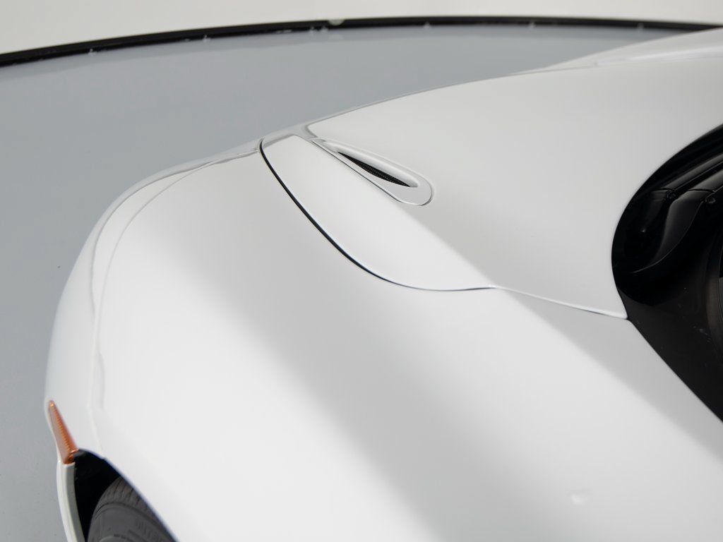 Used 2025 McLaren 750S RWD image 42