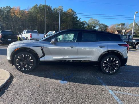 New 2025 Chevrolet Blazer EV RS AWD/4WD image 5