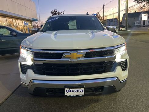 Used 2022 Chevrolet Silverado 1500 LT image 9