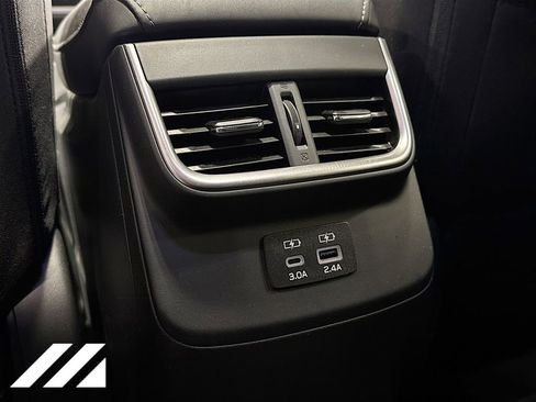 Used 2023 Subaru Outback Premium image 27