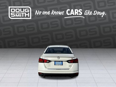 Used 2023 Nissan Altima 2.5 SR image 4