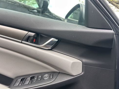 Used 2020 Honda Accord LX image 8