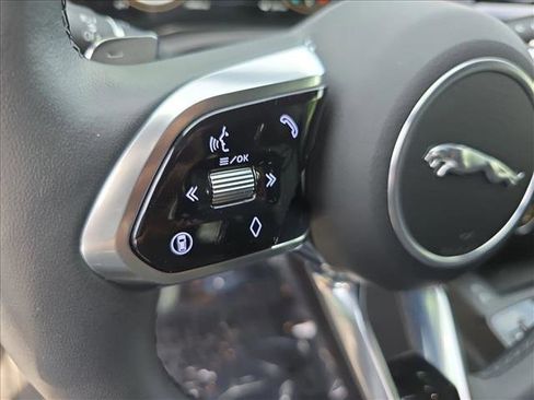 Used 2024 Jaguar E-PACE R-Dynamic SE AWD/4WD image 17