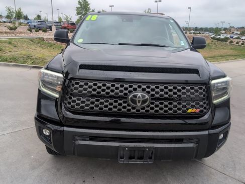 Used 2018 Toyota Tundra Limited w/ Limited Premium Package AWD/4WD image 2