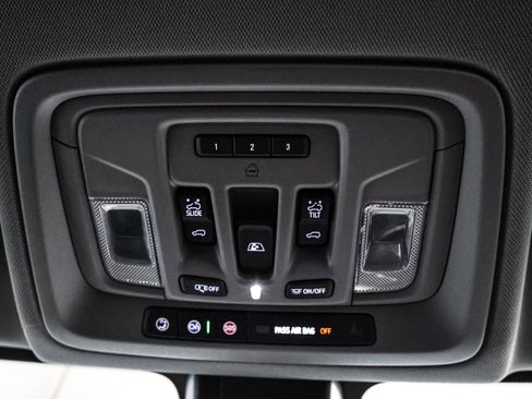 Used 2019 GMC Sierra 1500 Denali w/ Technology Package AWD/4WD image 37