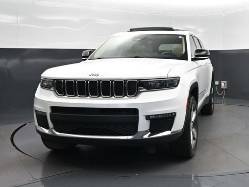 Used 2021 Jeep Grand Cherokee L Limited RWD image 10