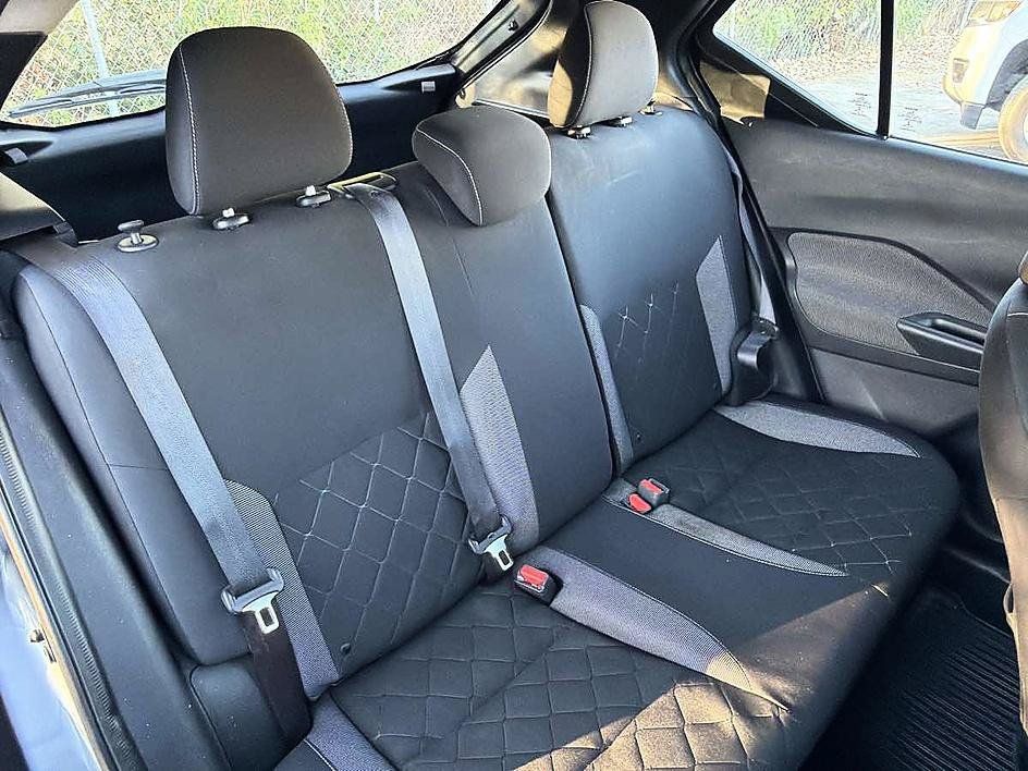 Used 2019 Nissan Kicks SV FWD image 20