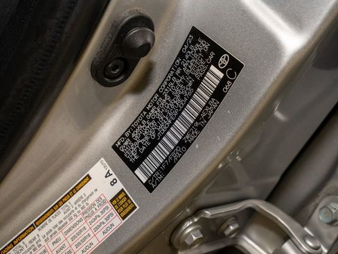 Used 2023 Toyota Corolla LE w/ LE Premium Package image 20