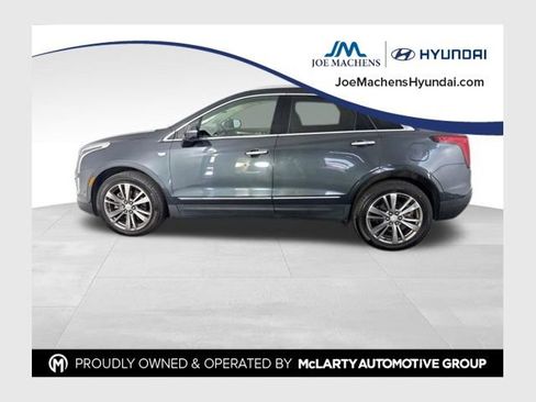 Used 2021 Cadillac XT5 Premium Luxury AWD/4WD image 1
