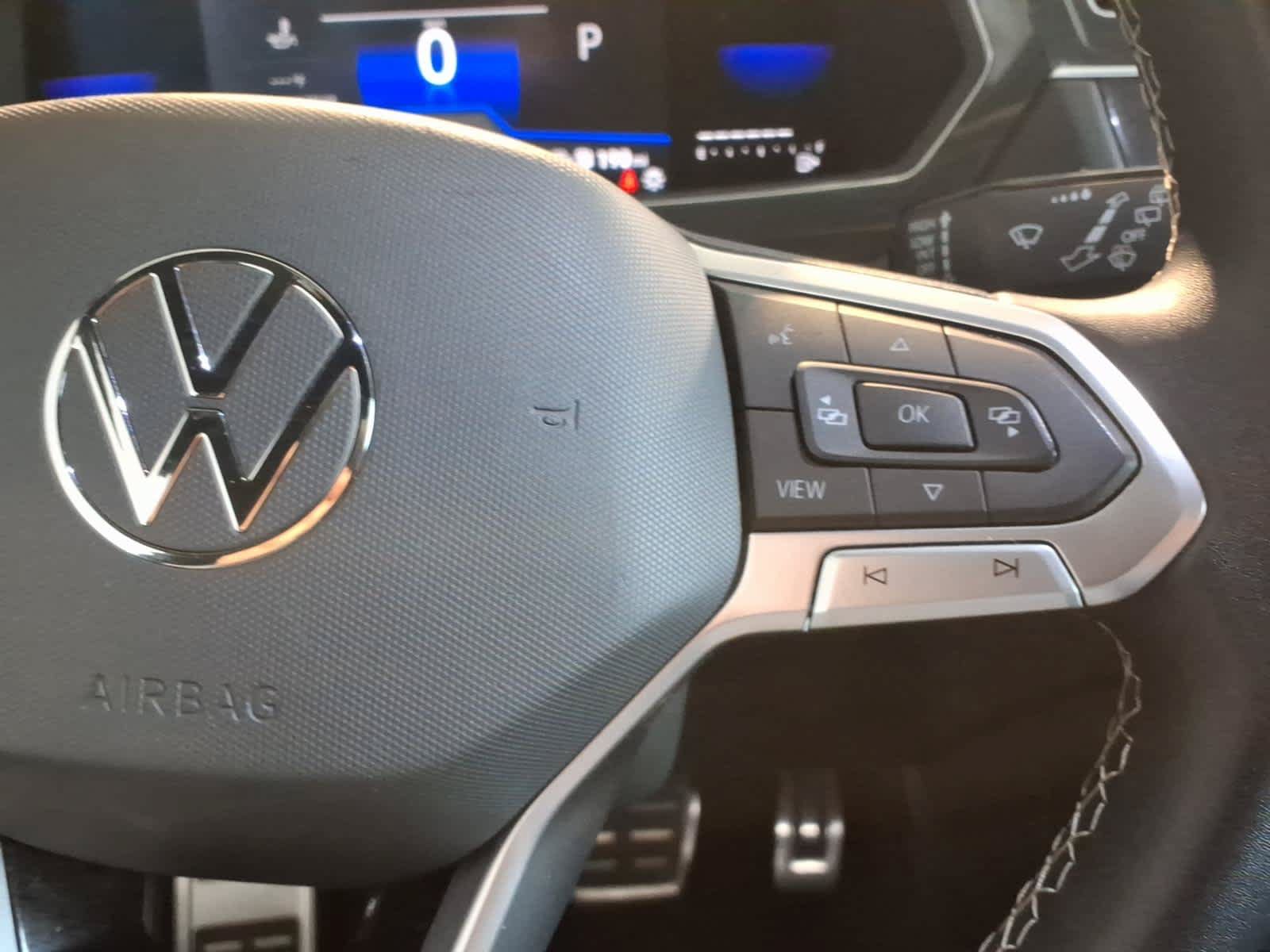 Used 2023 Volkswagen Tiguan SE R-Line AWD/4WD image 19