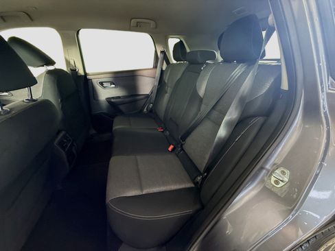 Used 2022 Nissan Rogue SV AWD/4WD image 25