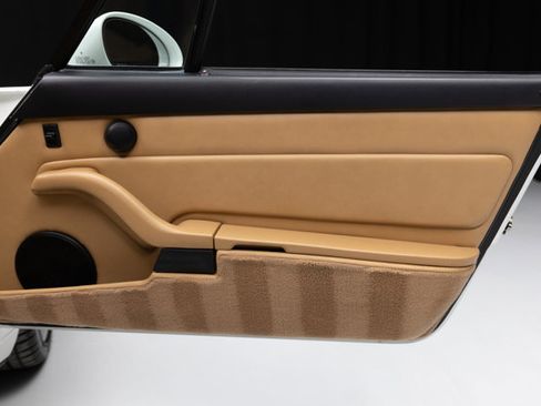 Used 1995 Porsche 911 Carrera image 44