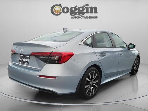 Used 2023 Honda Civic EX image 6