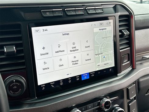 Used 2023 Ford F250 Platinum image 13