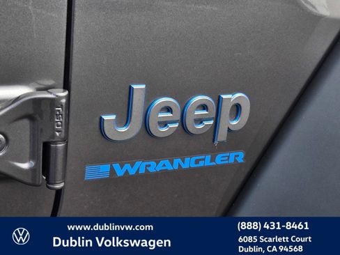 Used 2023 Jeep Wrangler Unlimited Rubicon 4xe w/ Cold Weather Group AWD/4WD image 10
