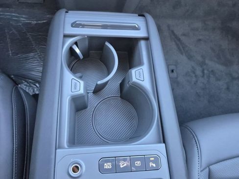 New 2026 Kia EV9 Land image 9